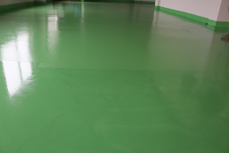 固化地坪與環(huán)氧地坪：哪個(gè)更適合你？