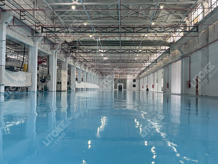 混凝土密封固化劑 vs 環(huán)氧地坪，哪個更適合你的車間？